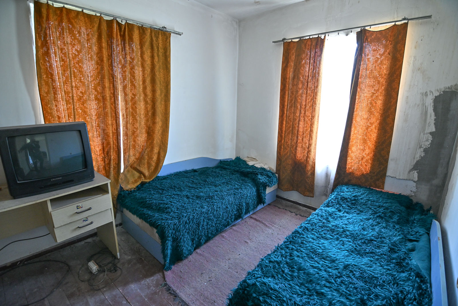 Small rural house on the edge of the village Gabene