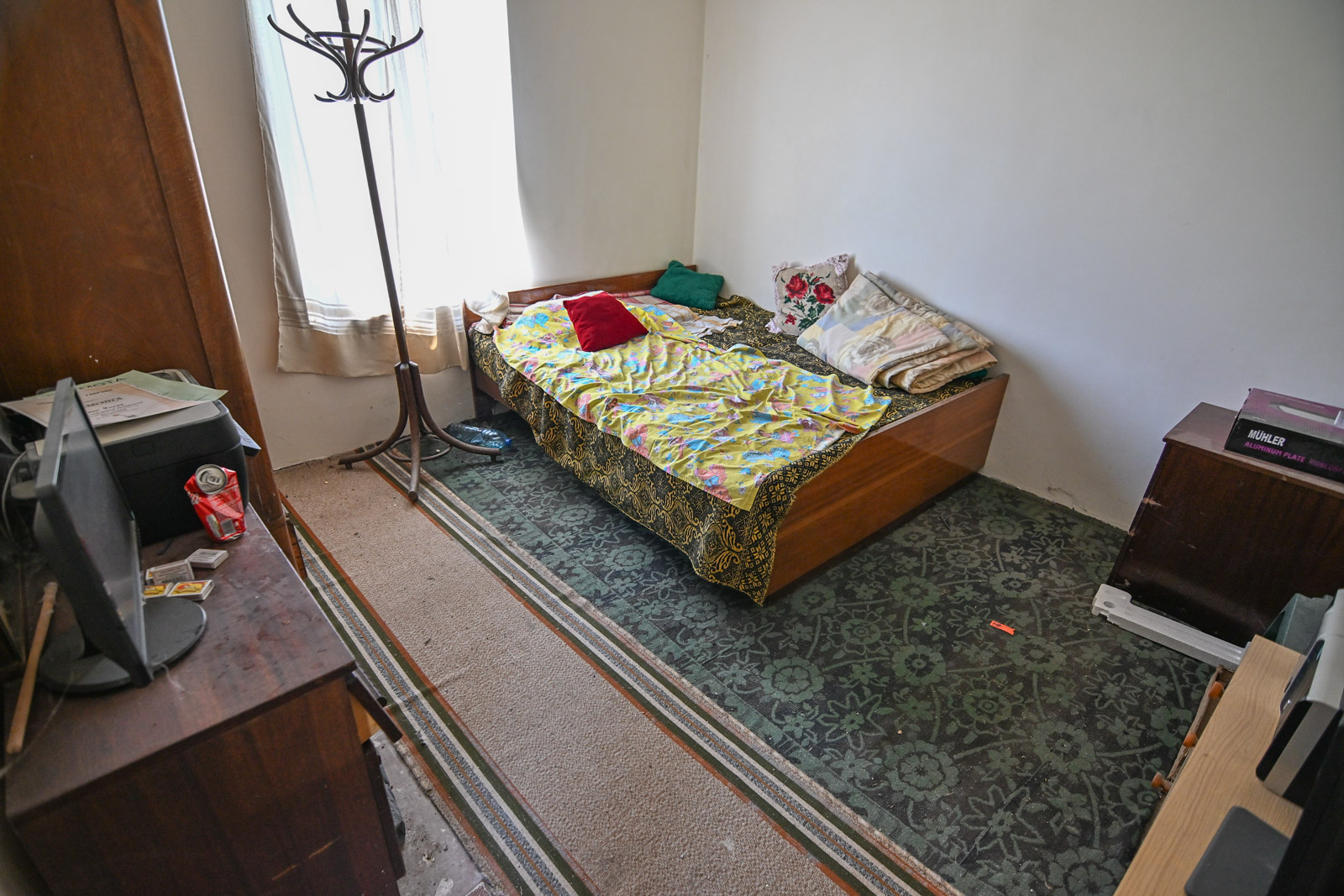 Small rural house on the edge of the village Gabene