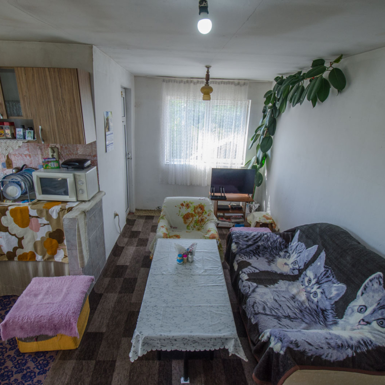 Продава къща на слънчево място в кв. Велчевци