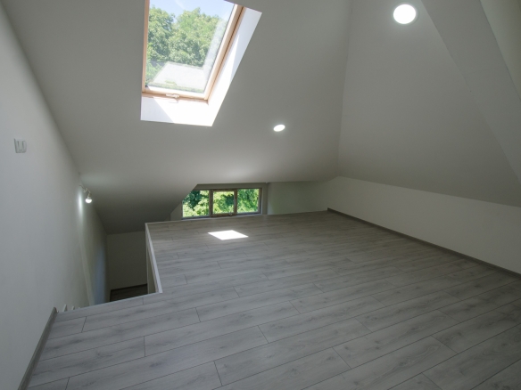 Оffer for sale a non-standard apartment in the center of Gabrovo